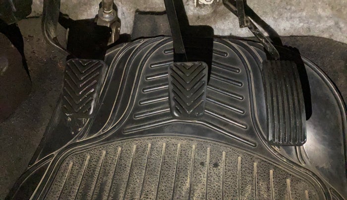 2015 Hyundai Eon ERA +, Petrol, Manual, 54,183 km, Pedals