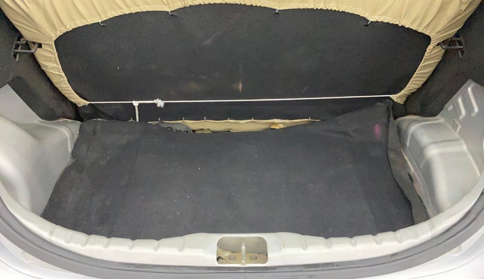 2015 Hyundai Eon ERA +, Petrol, Manual, 54,183 km, Boot Inside