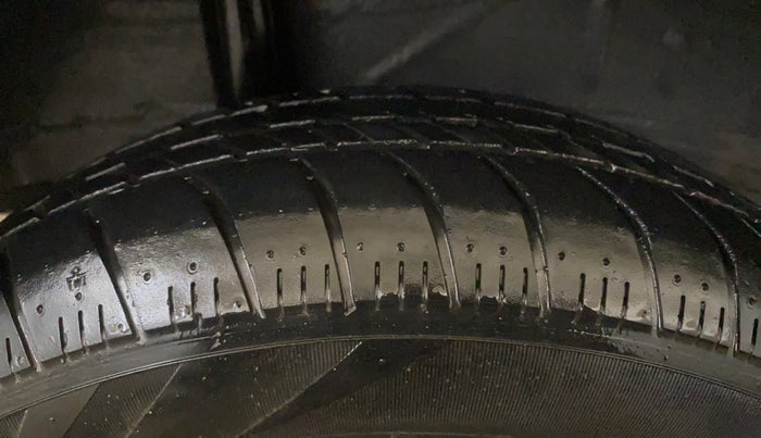 2024 Honda Amaze 1.2L I-VTEC S, Petrol, Manual, 8,622 km, Right Rear Tyre Tread