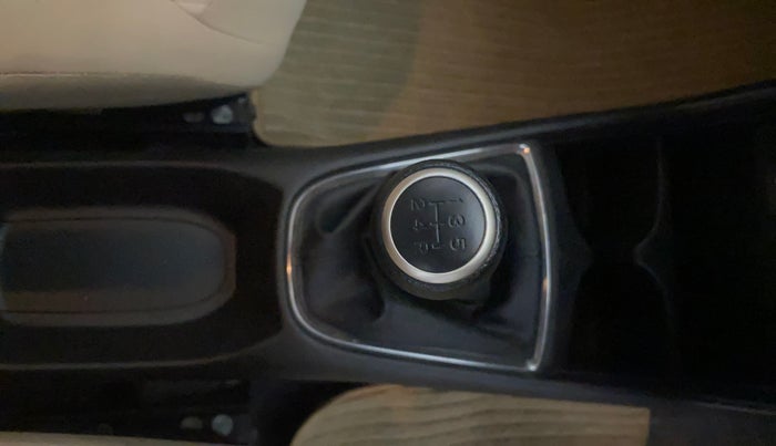 2024 Honda Amaze 1.2L I-VTEC S, Petrol, Manual, 8,622 km, Gear Lever