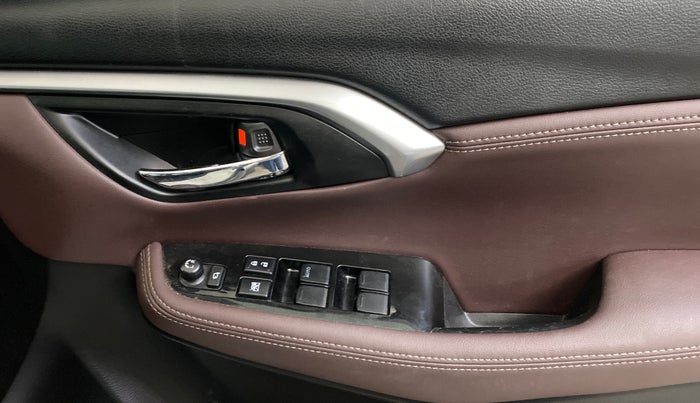 2023 Maruti Grand Vitara ZETA SMART HYBRID AT, Petrol, Automatic, 60,305 km, Driver Side Door Panels Control