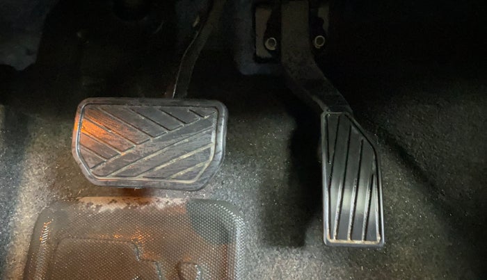 2023 Maruti Grand Vitara ZETA SMART HYBRID AT, Petrol, Automatic, 60,305 km, Pedals