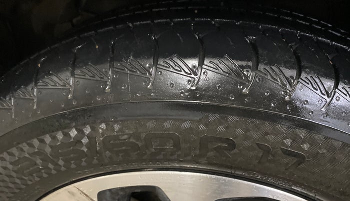 2023 Maruti Grand Vitara ZETA SMART HYBRID AT, Petrol, Automatic, 60,305 km, Left Front Tyre Tread