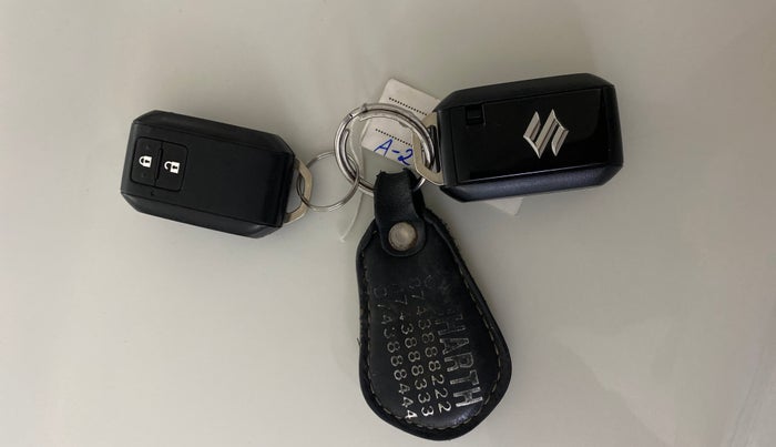 2023 Maruti Grand Vitara ZETA SMART HYBRID AT, Petrol, Automatic, 60,305 km, Key Close Up