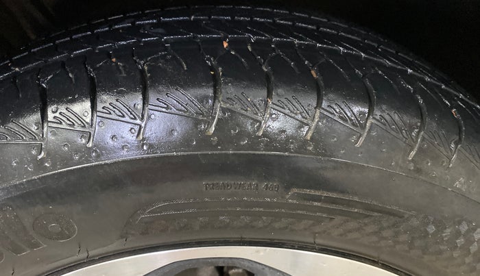 2023 Maruti Grand Vitara ZETA SMART HYBRID AT, Petrol, Automatic, 60,305 km, Right Rear Tyre Tread