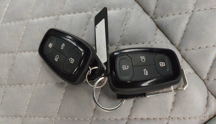 2022 Tata TIGOR XZ PLUS CNG, CNG, Manual, 69,714 km, Key Close Up