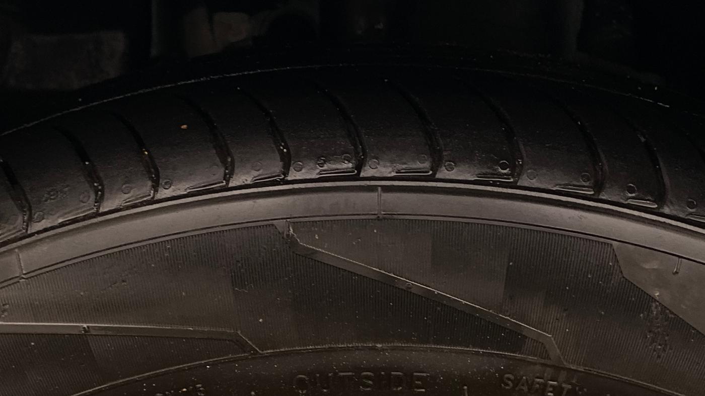 2025 Tata Tiago XZ PLUS PETROL, Petrol, Manual, 4,649 km, Left Front Tyre Tread
