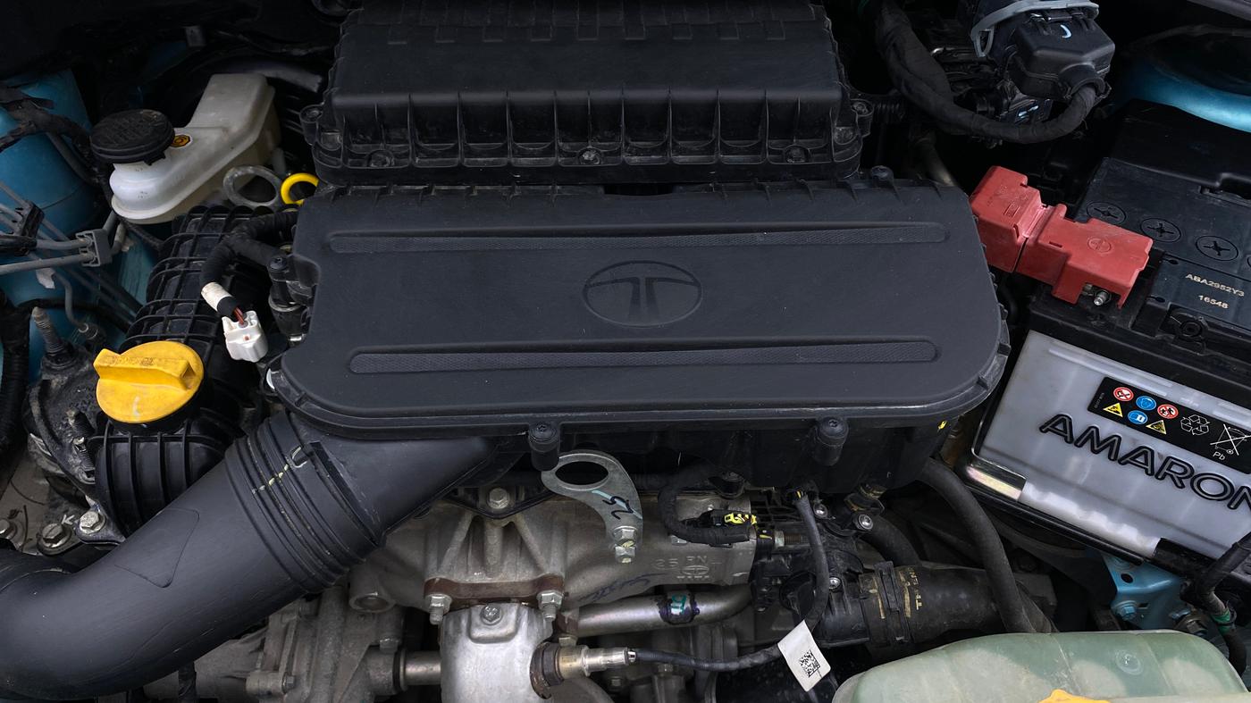 2025 Tata Tiago XZ PLUS PETROL, Petrol, Manual, 4,649 km, Engine View