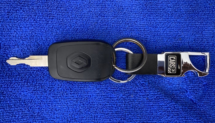2016 Renault Kwid RXT, Petrol, Manual, 93,211 km, Key Close Up