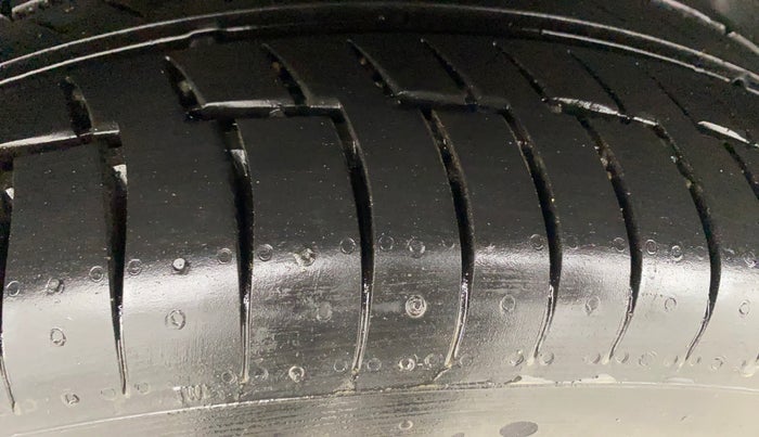 2023 KIA SELTOS HTX PETROL 1.5, Petrol, Manual, 55,864 km, Right Rear Tyre Tread