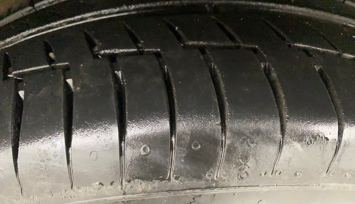 2023 KIA SELTOS HTX PETROL 1.5, Petrol, Manual, 55,864 km, Right Front Tyre Tread