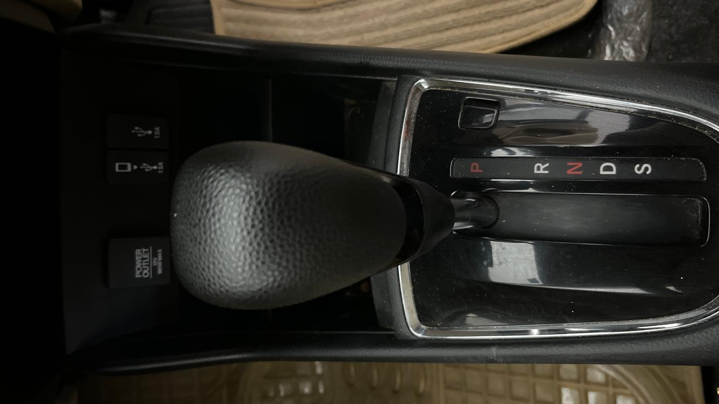 2019 Honda Amaze 1.2L I-VTEC VX CVT, Petrol, Automatic, 26,191 km, Gear Lever