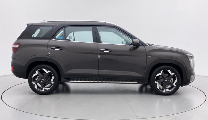 2021 Hyundai ALCAZAR PLATINUM(O) 7STR 1.5 AT, Diesel, Automatic, 26,541 km, Right Side View