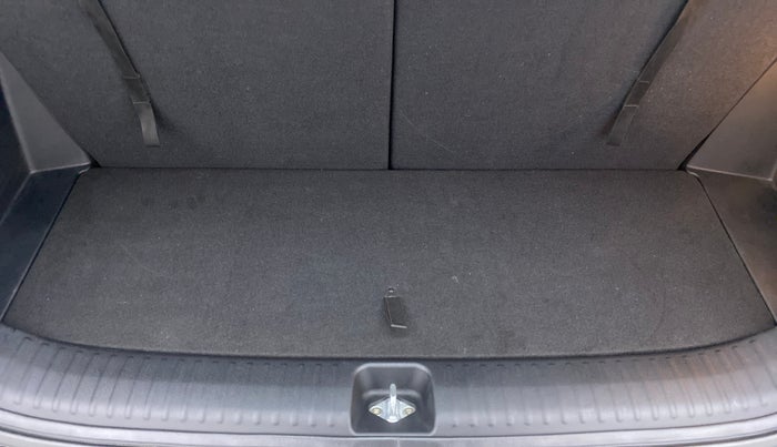 2021 Hyundai ALCAZAR PLATINUM(O) 7STR 1.5 AT, Diesel, Automatic, 26,541 km, Boot Inside