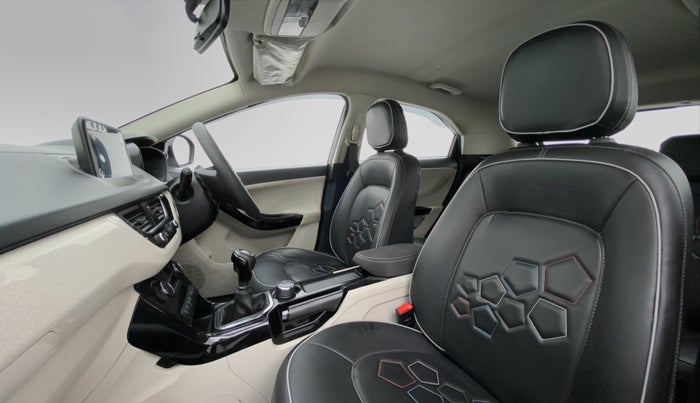 2020 Tata NEXON XZ+ 1.2, Petrol, Manual, 43,301 km, Right Side Front Door Cabin