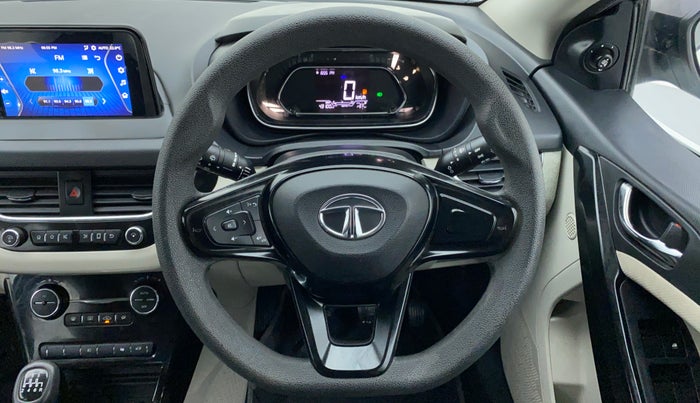 2020 Tata NEXON XZ+ 1.2, Petrol, Manual, 43,301 km, Steering Wheel Close Up