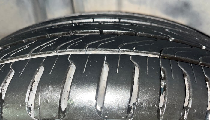 2017 Maruti Ciaz ALPHA DIESEL 1.3, Diesel, Manual, 93,874 km, Right Rear Tyre Tread