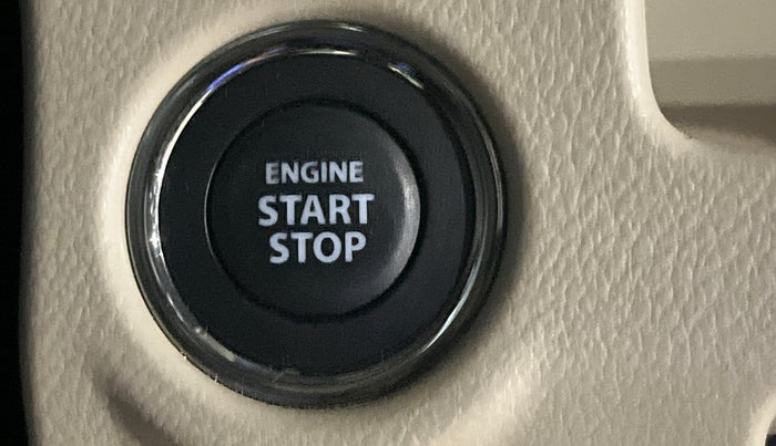 2017 Maruti Ciaz ALPHA DIESEL 1.3, Diesel, Manual, 93,874 km, Keyless Start/ Stop Button