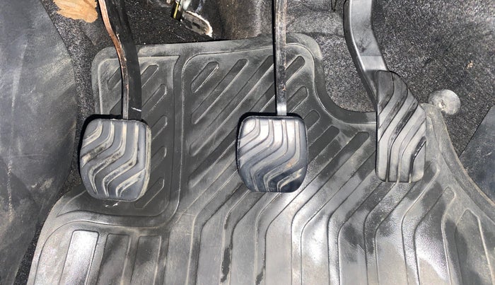 2023 Nissan MAGNITE XL, Petrol, Manual, 46,201 km, Pedals