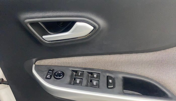 2023 Nissan MAGNITE XL, Petrol, Manual, 46,201 km, Driver Side Door Panels Control