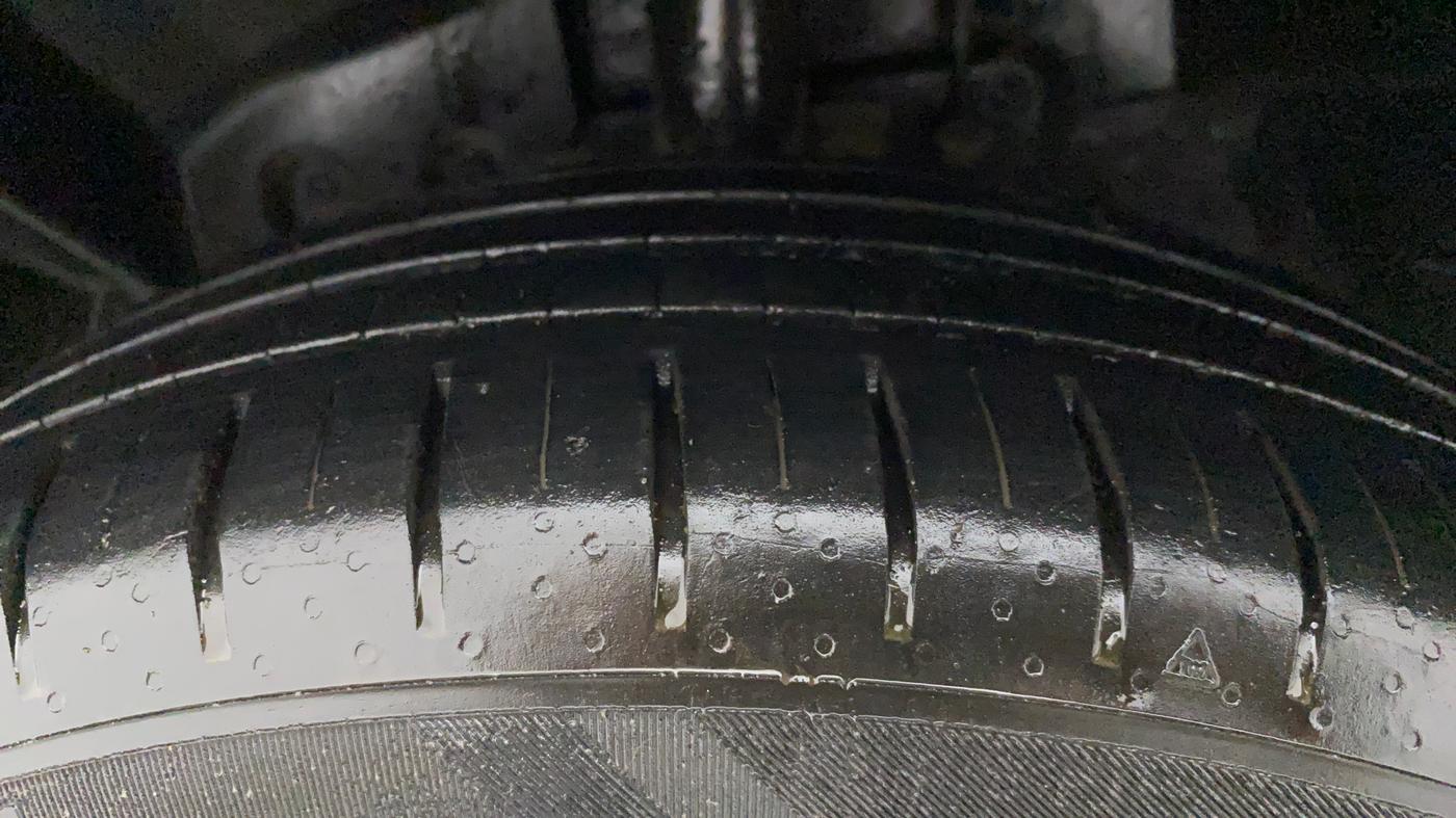 2017 Ford Ecosport TITANIUM 1.5L PETROL, Petrol, Manual, 85,301 km, Left Front Tyre Tread