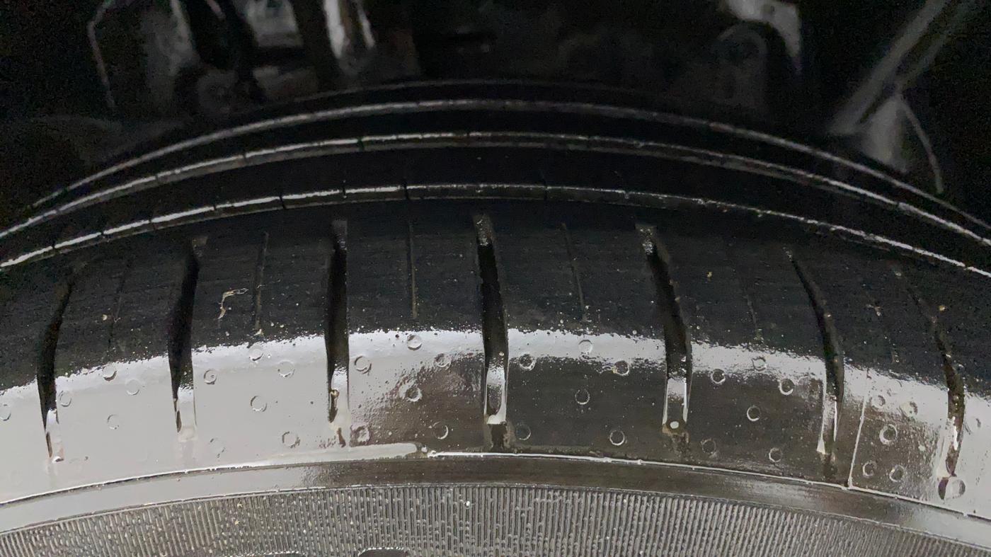 2017 Ford Ecosport TITANIUM 1.5L PETROL, Petrol, Manual, 85,301 km, Right Front Tyre Tread