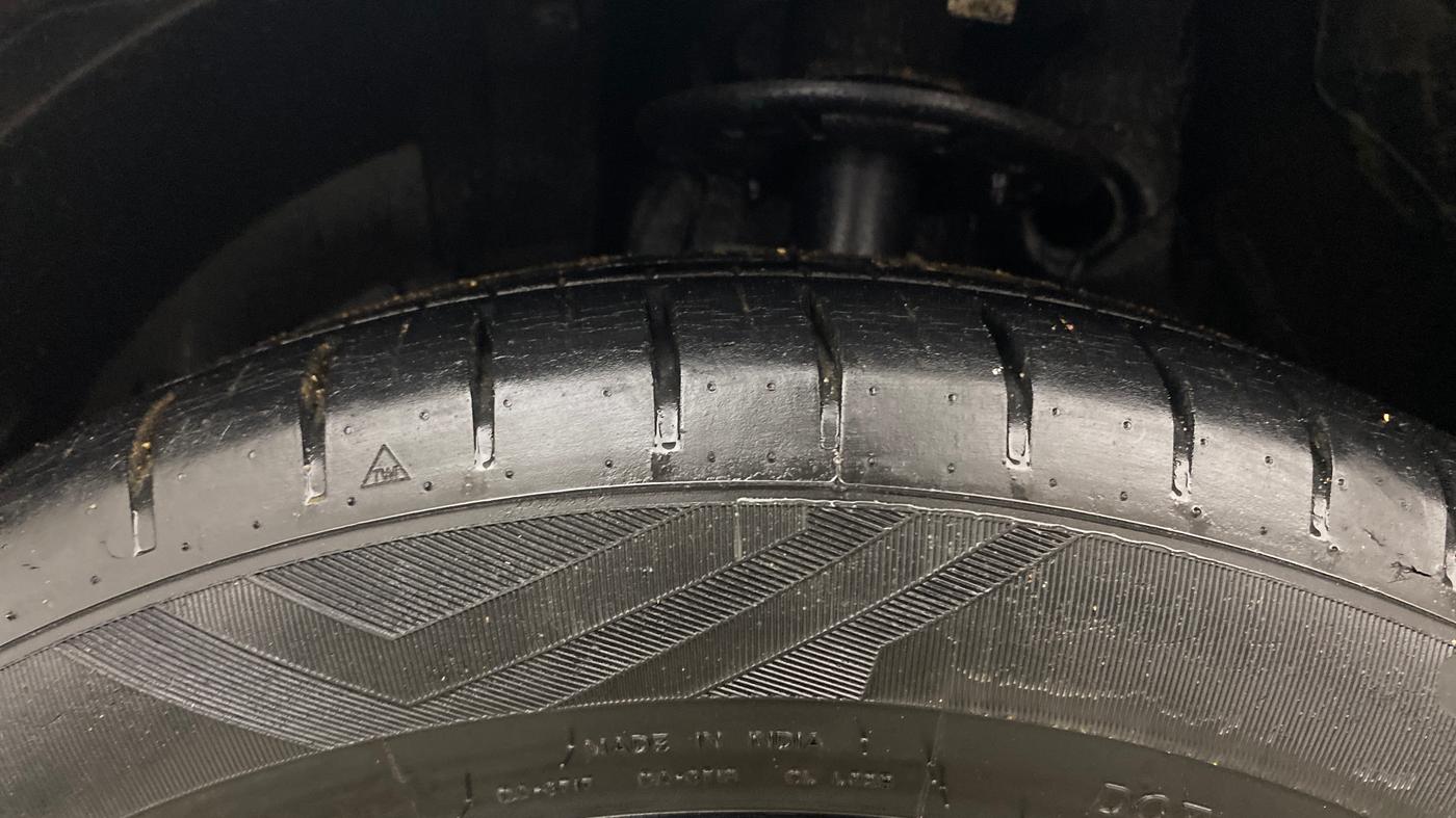 2021 Maruti Baleno ALPHA PETROL 1.2, Petrol, Manual, 10,668 km, Left Front Tyre Tread