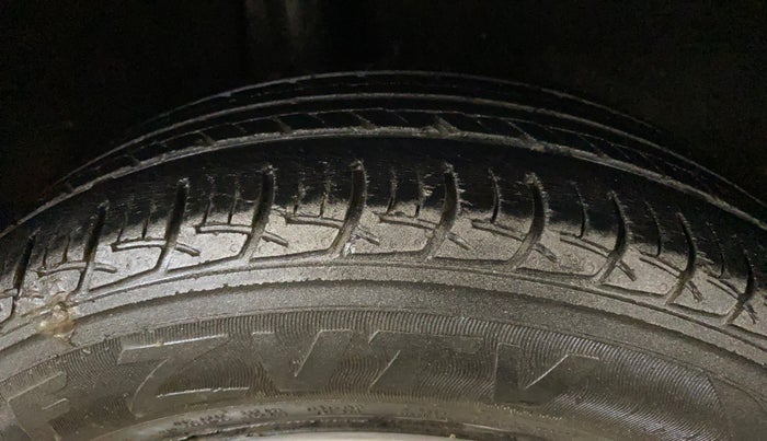 2019 Maruti Baleno DELTA PETROL 1.2, Petrol, Manual, 57,112 km, Right Rear Tyre Tread