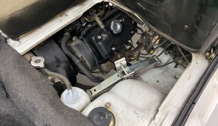 2014 Maruti Omni 5 SEATER, Petrol, Manual, 31,954 km, Open Bonet