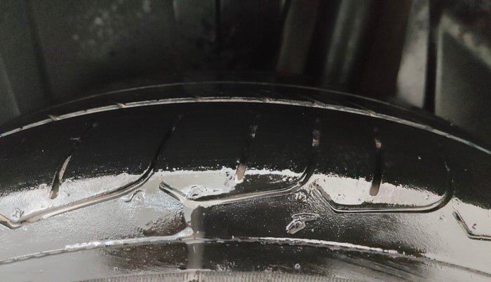 2023 Maruti Ertiga ZXI (O) CNG, CNG, Manual, 56,819 km, Left Rear Tyre Tread