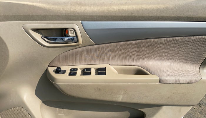 2013 Maruti Ertiga VDI, Diesel, Manual, 96,260 km, Driver Side Door Panels Control