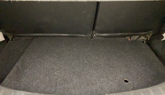 2016 Maruti Wagon R 1.0 VXI, Petrol, Manual, 1,21,513 km, Boot Inside