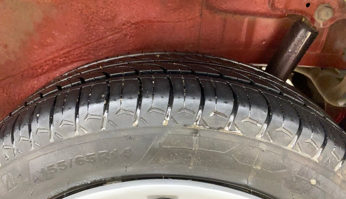 2016 Maruti Wagon R 1.0 VXI, Petrol, Manual, 1,21,513 km, Left Rear Tyre Tread