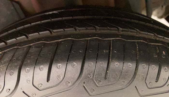 2018 Tata Tiago XZ PETROL, Petrol, Manual, 1,00,000 km, Left Rear Tyre Tread