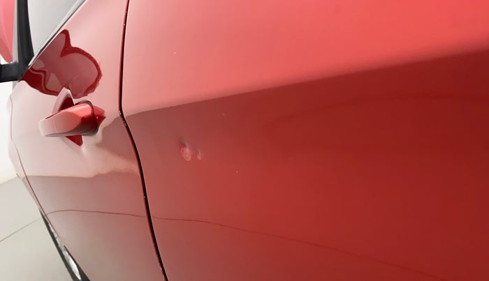 2018 Tata Tiago XZ PETROL, Petrol, Manual, 1,00,000 km, Rear left door - Slightly dented