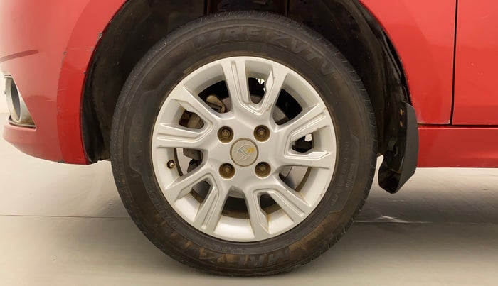 2018 Tata Tiago XZ PETROL, Petrol, Manual, 1,00,000 km, Left Front Wheel
