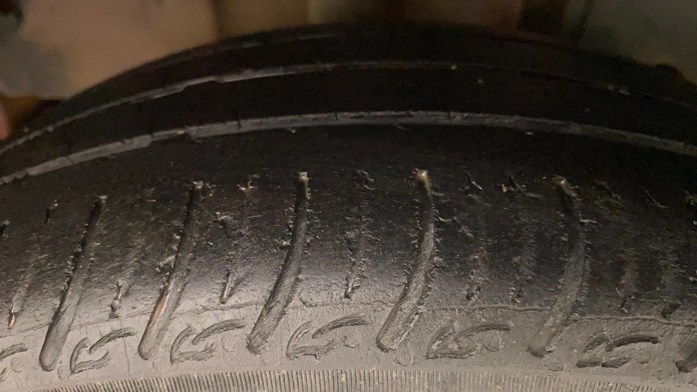 2018 Tata Tiago XZ PETROL, Petrol, Manual, 1,00,000 km, Right Rear Tyre Tread