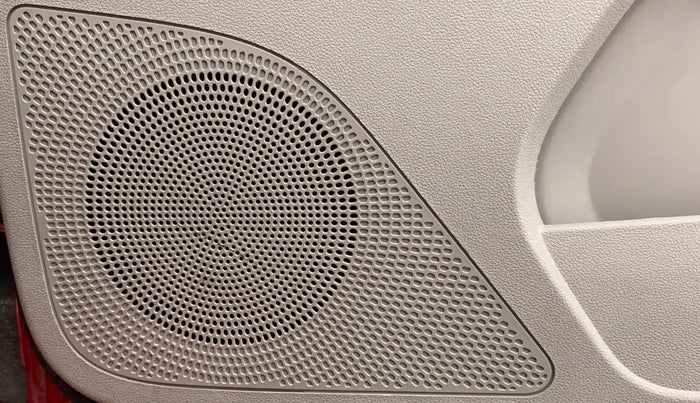 2018 Tata Tiago XZ PETROL, Petrol, Manual, 1,00,000 km, Speaker