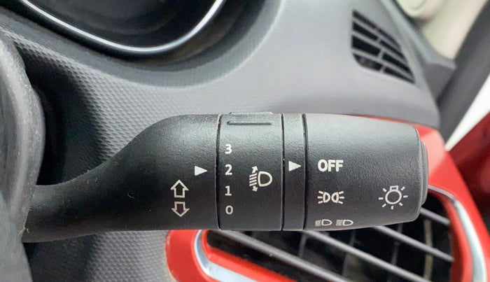 2018 Tata Tiago XZ PETROL, Petrol, Manual, 1,00,000 km, Dashboard - Headlight height adjustment not working