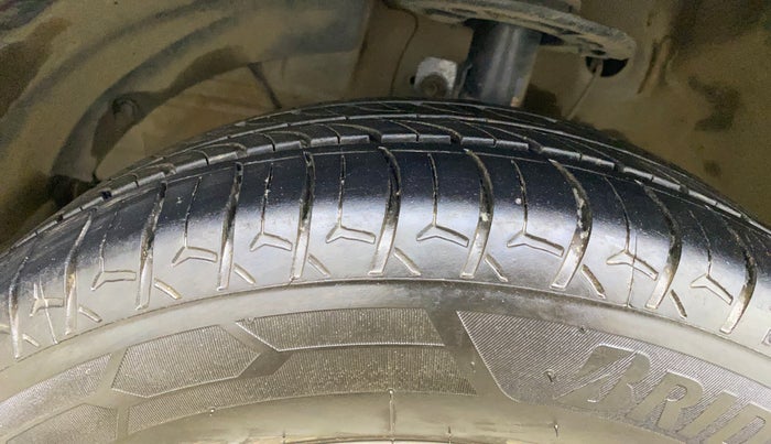 2019 Maruti Dzire ZXI, Petrol, Manual, 59,162 km, Left Front Tyre Tread