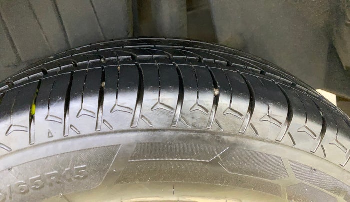 2019 Maruti Dzire ZXI, Petrol, Manual, 59,162 km, Left Rear Tyre Tread