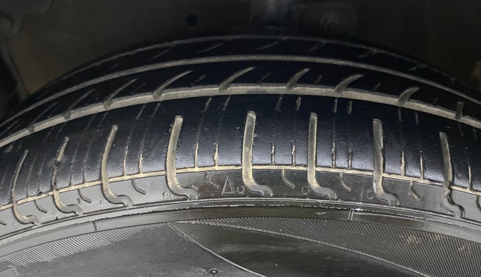 2018 Maruti Celerio ZXI D, Petrol, Manual, 71,200 km, Left Front Tyre Tread