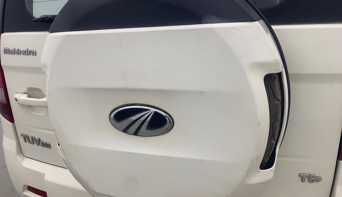 2017 Mahindra TUV300 T6 PLUS, Diesel, Manual, 30,609 km, Spare Tyre