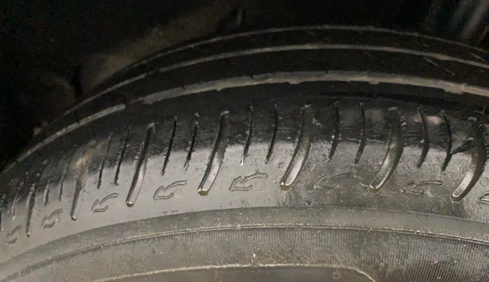 2020 Maruti Baleno SIGMA PETROL 1.2, Petrol, Manual, 1,10,260 km, Left Rear Tyre Tread