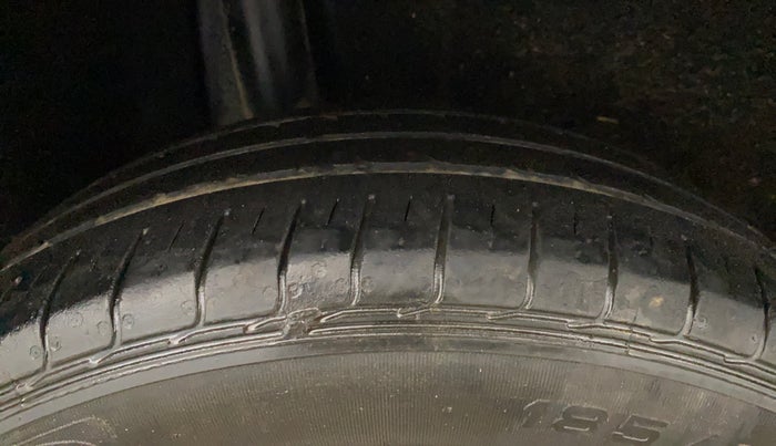 2020 Maruti Baleno SIGMA PETROL 1.2, Petrol, Manual, 1,10,260 km, Right Rear Tyre Tread