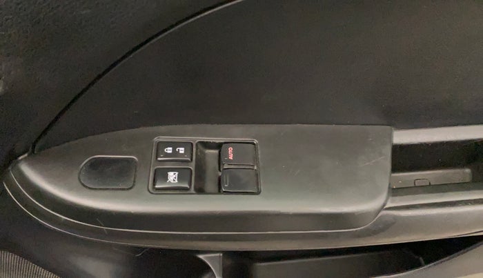 2020 Maruti Baleno SIGMA PETROL 1.2, Petrol, Manual, 1,10,260 km, Driver Side Door Panels Control