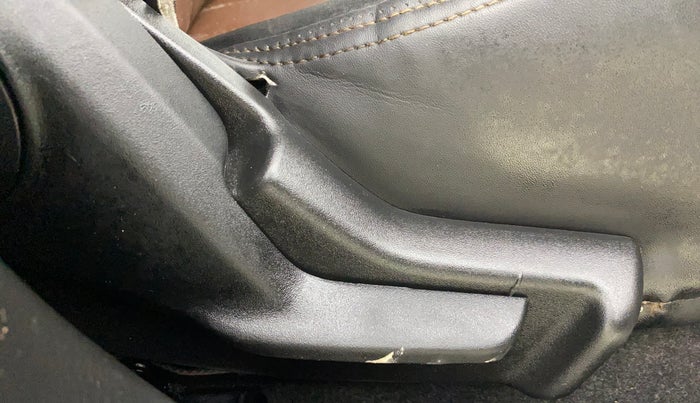 2025 Toyota Urban Cruiser Taisor E 1.2 Petrol MT, Petrol, Manual, 34,162 km, Driver Side Adjustment Panel