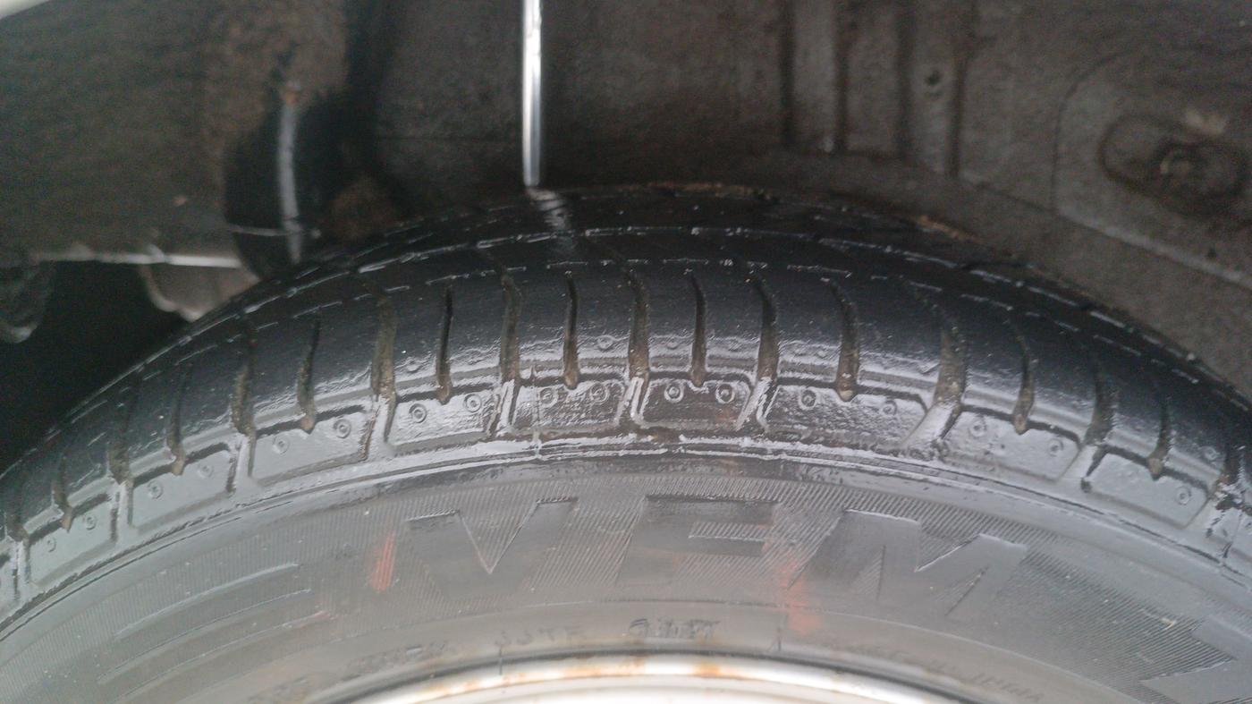2016 Chevrolet Beat PS PETROL, Petrol, Manual, 67,398 km, Right Rear Tyre Tread