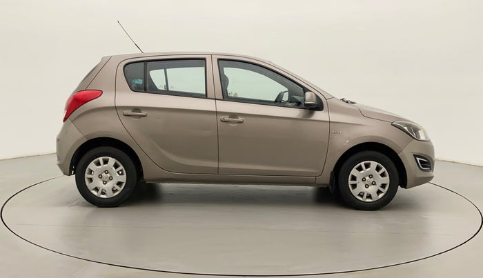 2012 Hyundai i20 MAGNA (O) 1.2, Petrol, Manual, 32,905 km, Right Side View