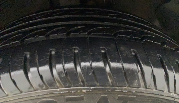 2010 Hyundai i20 ASTA 1.2, Petrol, Manual, 88,677 km, Right Front Tyre Tread
